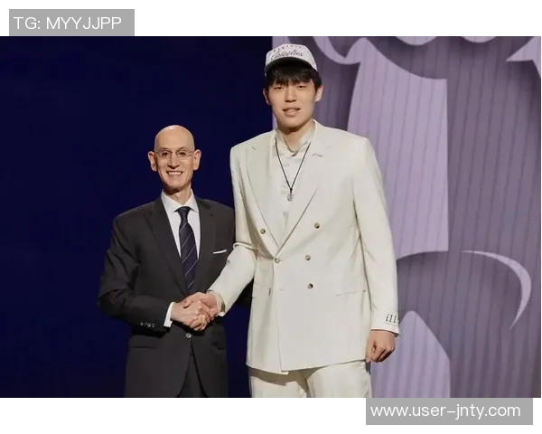 杨瀚森表现出色应在选秀中获得更高顺位赢得球队关键轮换位置